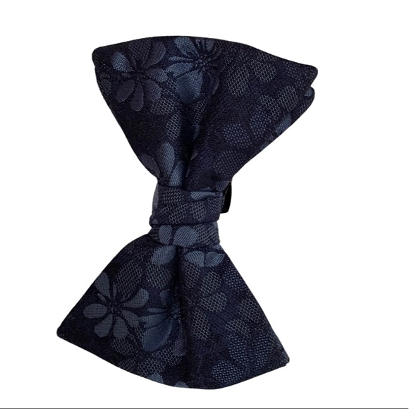 Calvin Klein Navy Floral Pattern Bow tie - Picture 3 of 4